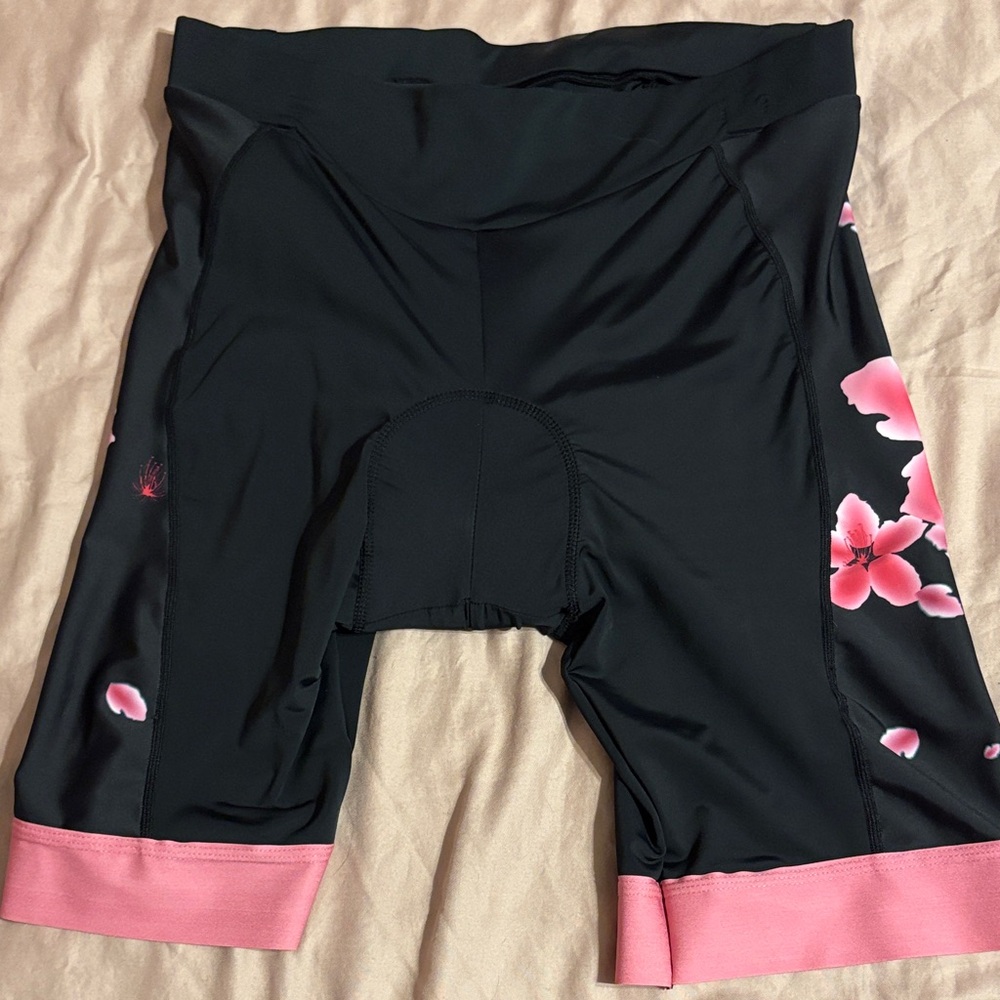 Floral Black and Pink Women's Bike Shorts